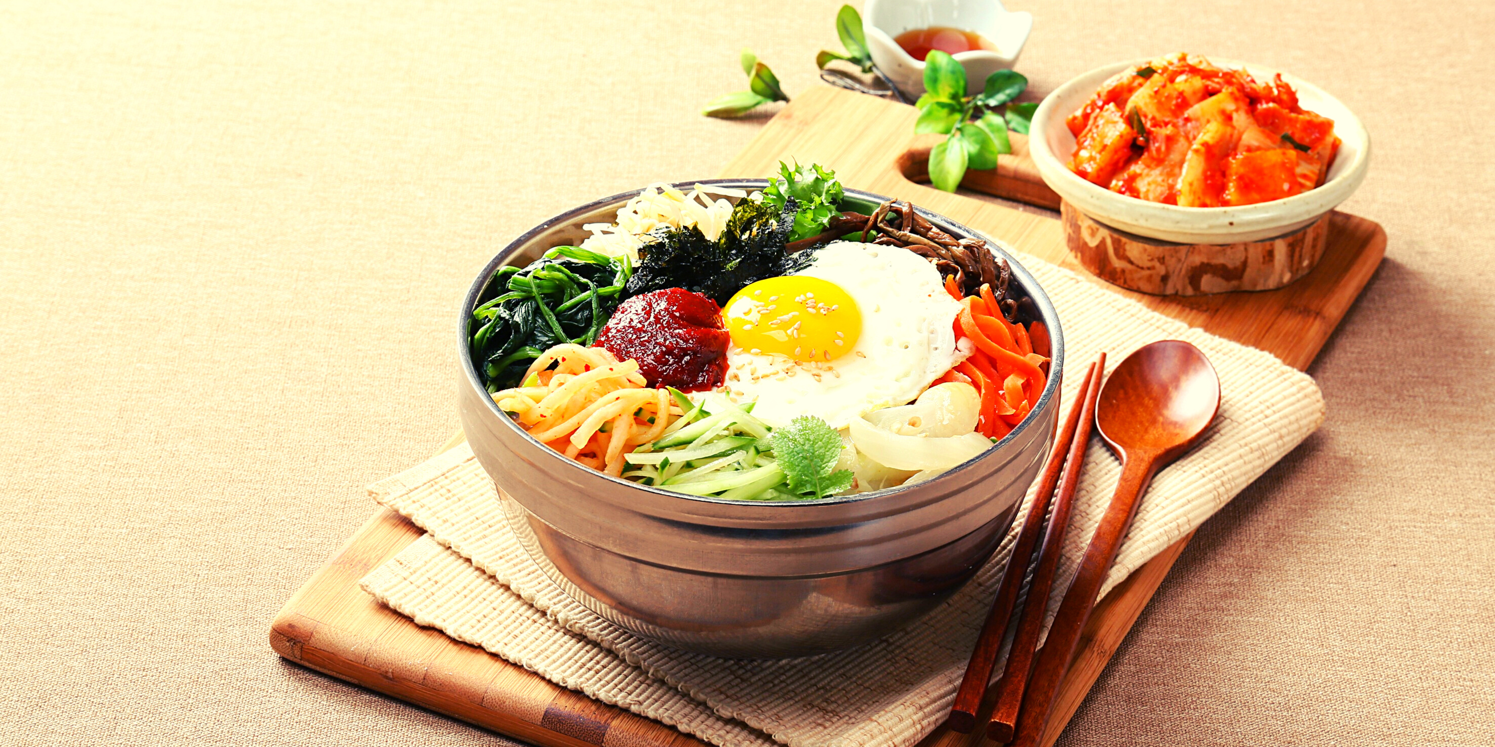 Bibimbap-비빔밥,korean-Bibimbap-Recipe,healthy-korean-food-to-try,korean-culture,korean-food-near-me