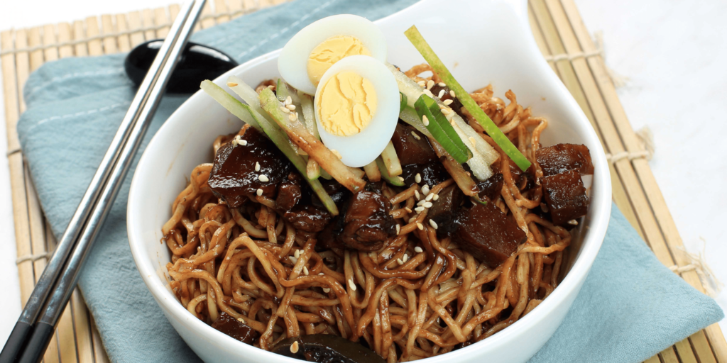 Jjajangmyeon-짜장면,Jjajangmyeon-짜장면-Recipe,how-to-make-Jjajangmyeon,Jjajangmyeon-korean-food,Jjajangmyeon-near-me